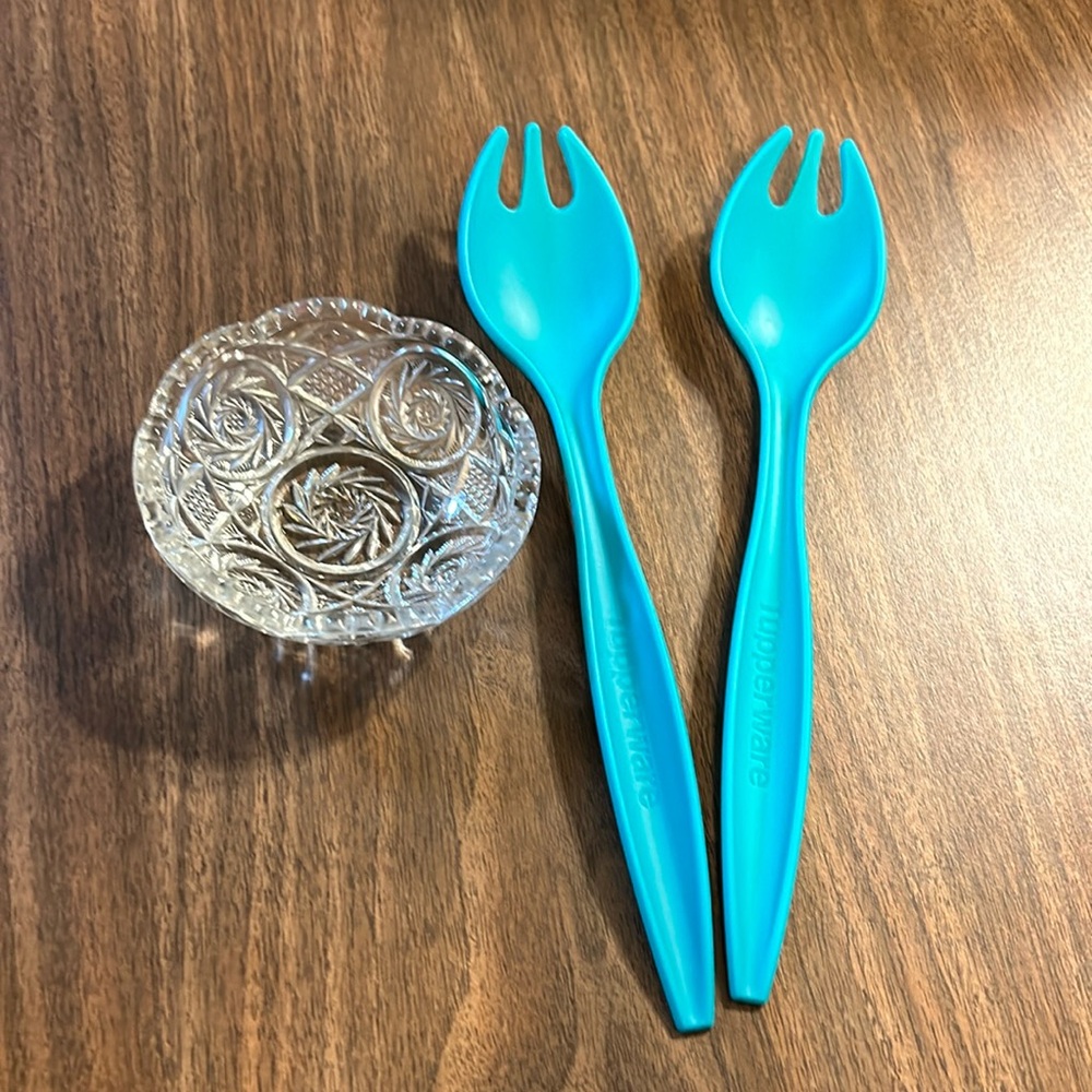 Tupperware Salad 🥗 Forks & Crystal Candy Dish